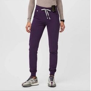 Figs High waisted Uman scrub bottoms - Purple Jam